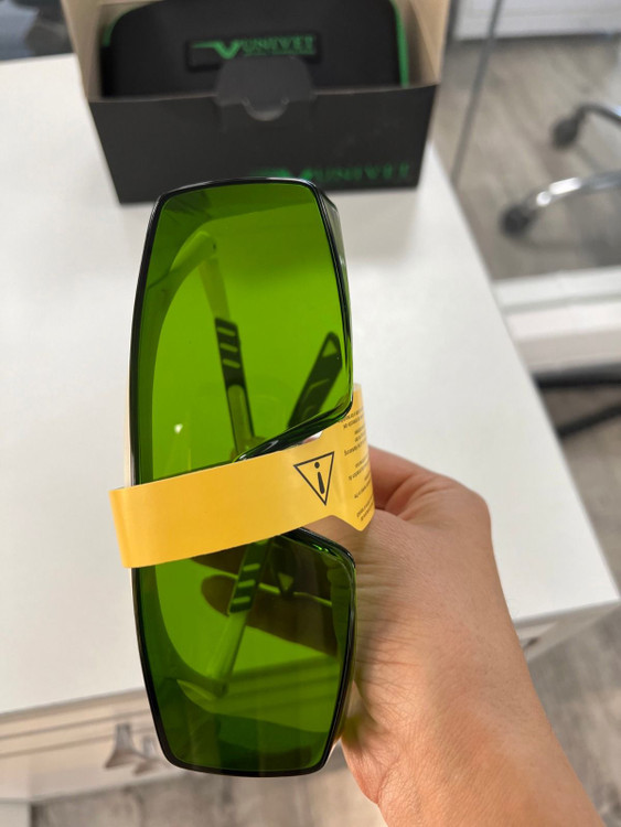 عینک لیزر Univet مدل 5X7L.00.00.651